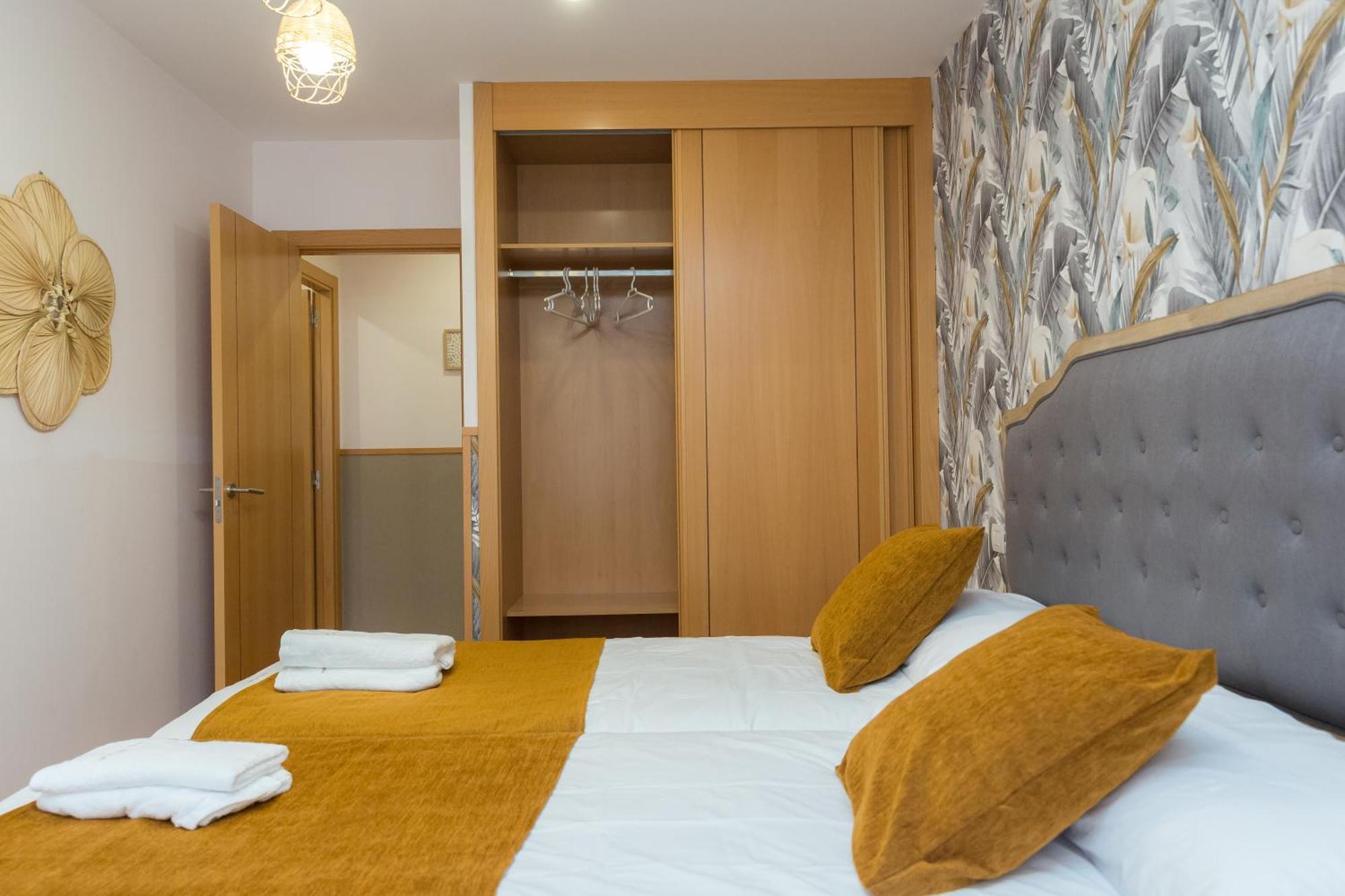 Apartamentos San Pedro Regalado Valladolid Extérieur photo