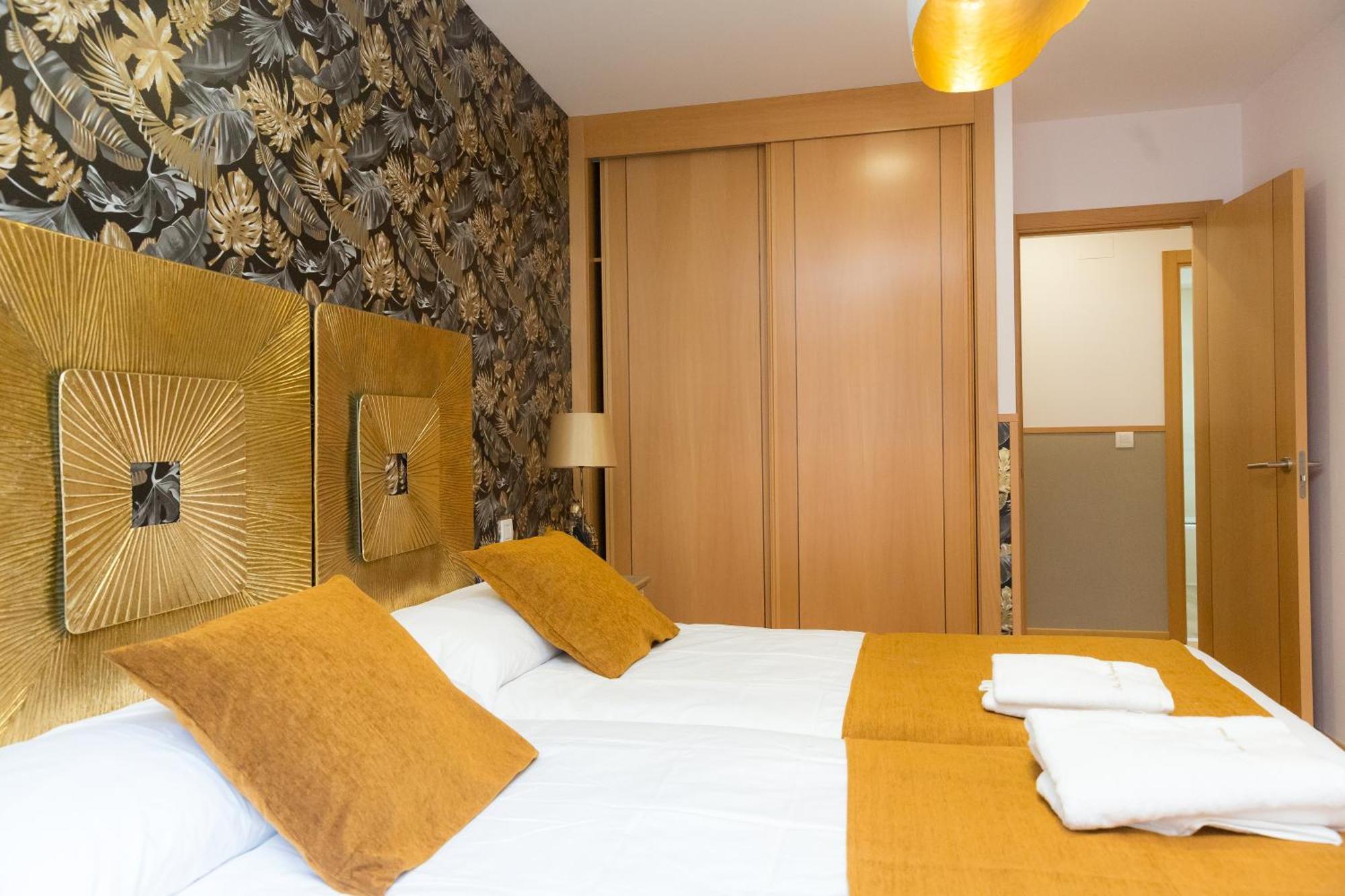 Apartamentos San Pedro Regalado Valladolid Extérieur photo