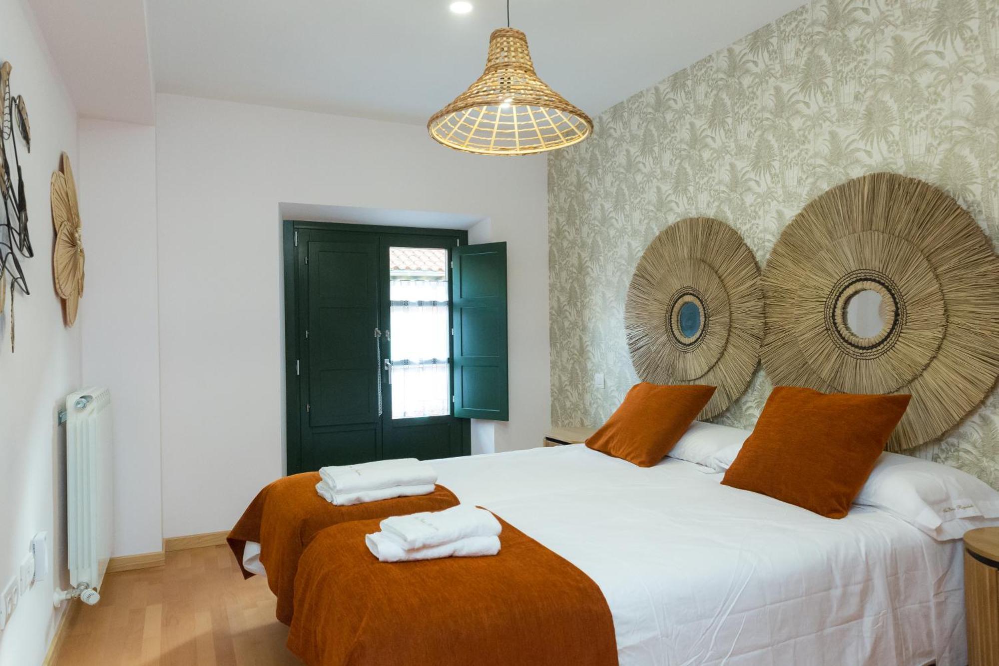 Apartamentos San Pedro Regalado Valladolid Extérieur photo