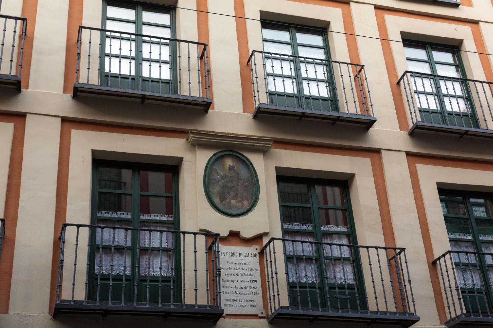 Apartamentos San Pedro Regalado Valladolid Extérieur photo
