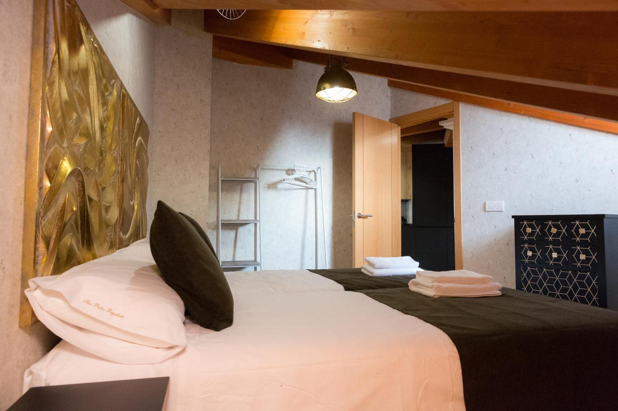 Apartamentos San Pedro Regalado Valladolid Extérieur photo