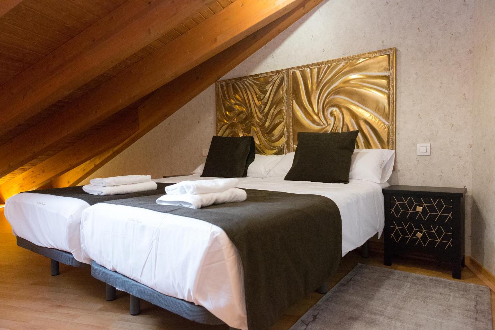 Apartamentos San Pedro Regalado Valladolid Extérieur photo