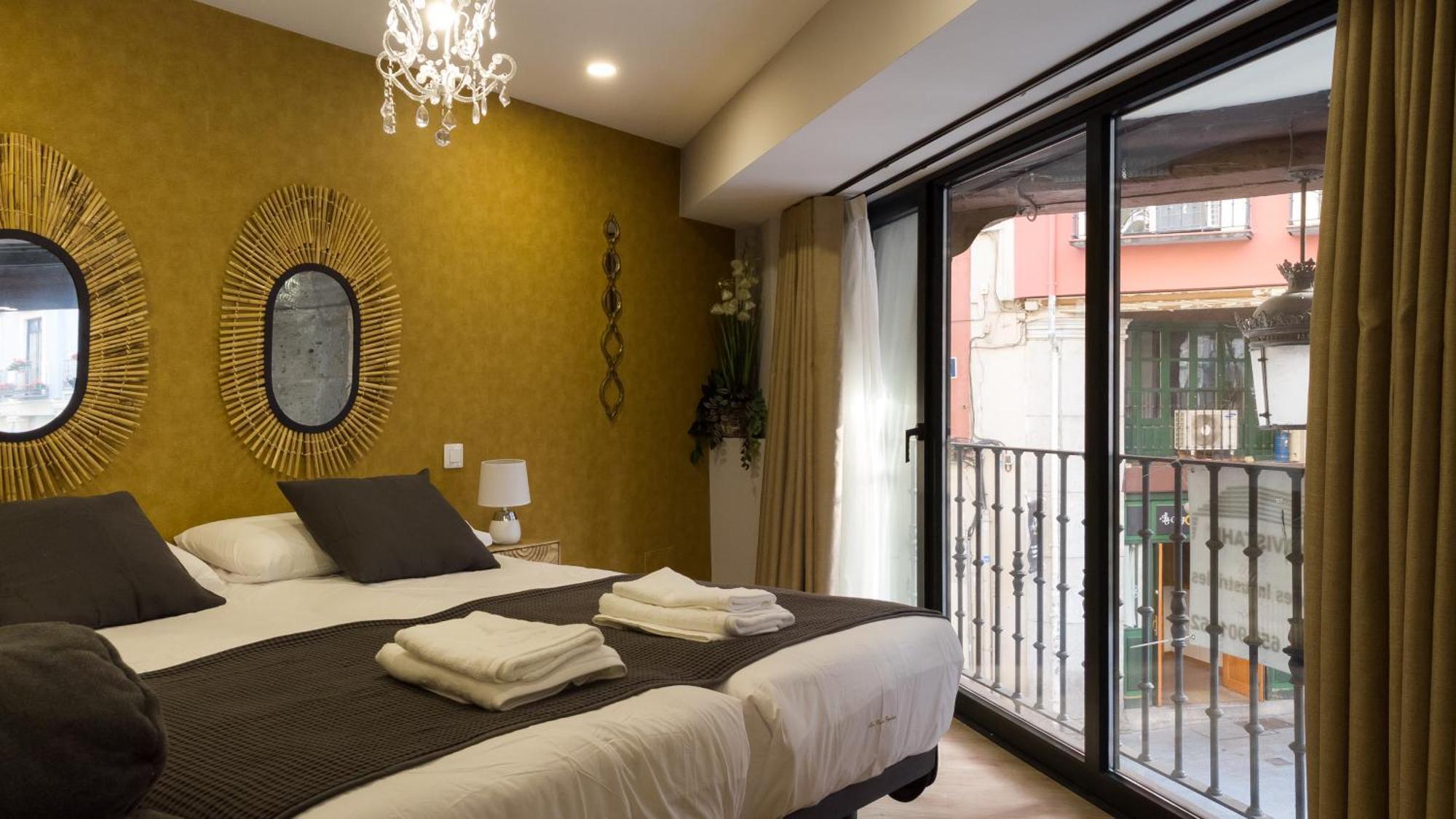 Apartamentos San Pedro Regalado Valladolid Extérieur photo