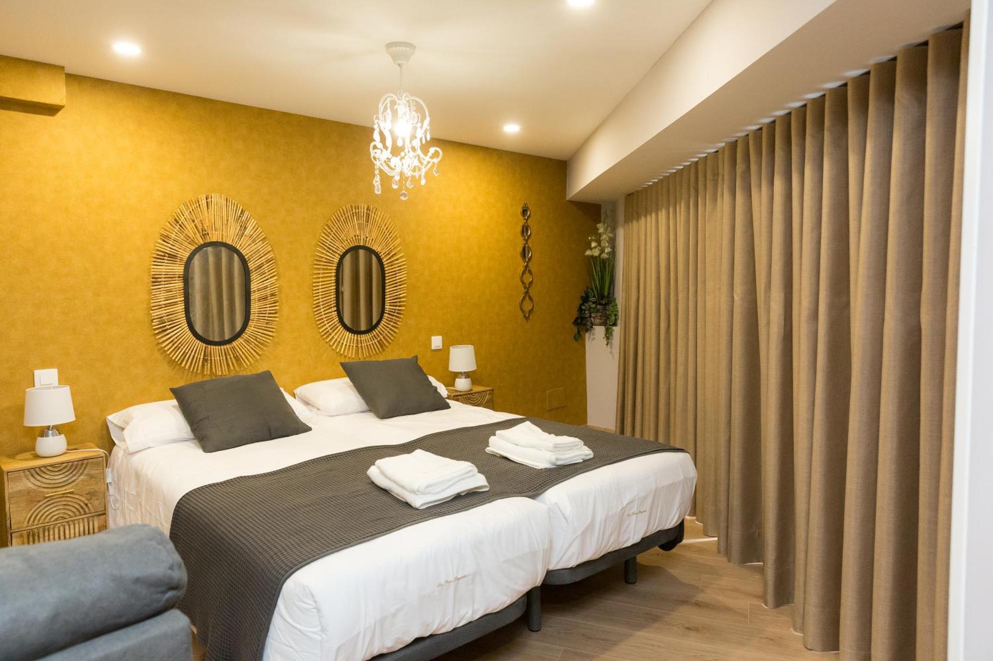 Apartamentos San Pedro Regalado Valladolid Extérieur photo